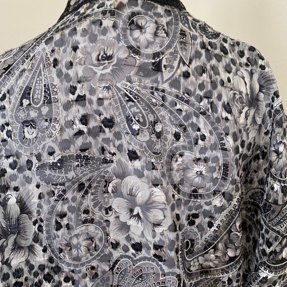 Inner Most Paisley Robe Black White ... - Picture 5 of 6